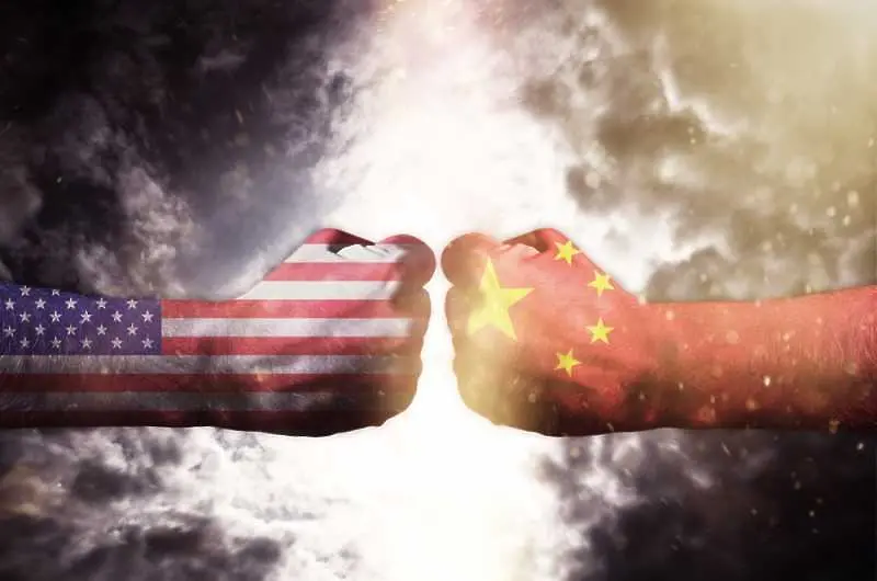Играта на обвинения между САЩ и Китай крие големи рискове за пазарите