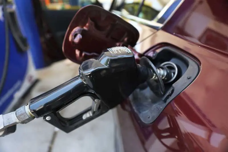 ВМРО предлага данъчни облекчения за колите с газови уредби