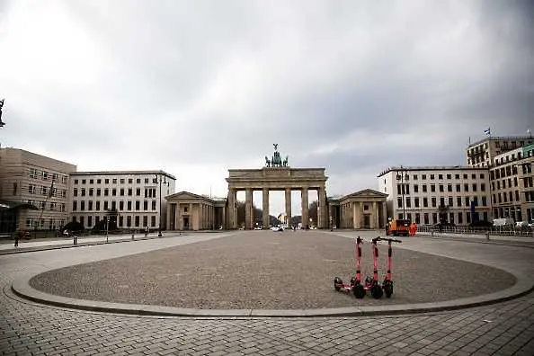 Германия удължава забраната за масови прояви до октомври