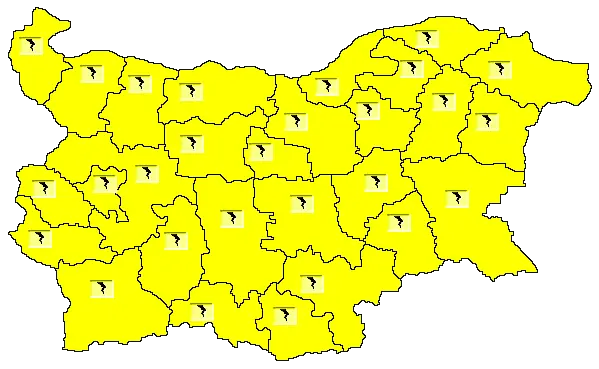Времето: Жълт код за опасни гръмотевици в цялата страна