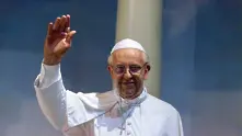 Папа Франциск изрази солидарност и съпричастност към всички, които се борят с COVID-19