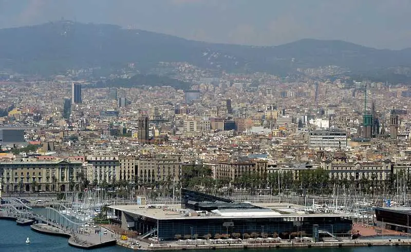 Пристанището на Барселона с мерки за икономическото възстановяване от COVID-19