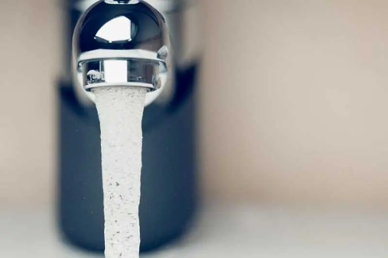 Първи мета анализ потвърждава връзката между лития в чешмяната вода и степента на самоубийства