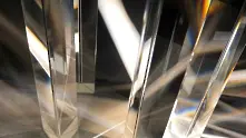 Германски физици създадоха най-тънкото оптично огледало