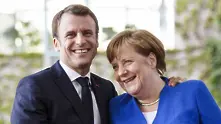 Макрон посреща Меркел в средновековна крепост