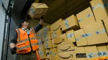 Amazon се задъхва от поръчки, наема нови 7000 души във Великобритания 