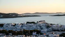 Гърция въведе нови рестрикции срещу COVID-19 на Миконос и Халкидики