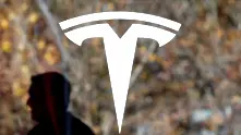 Най-големият външен акционер в Tesla намали дела си в компанията