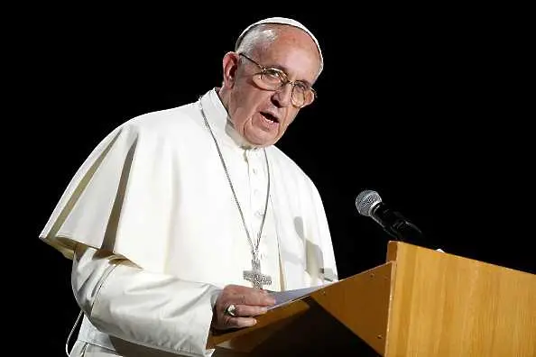 Папата призова за промяна на глобалния икономически модел