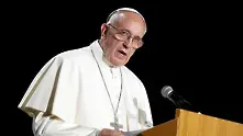 Папата призова за промяна на глобалния икономически модел