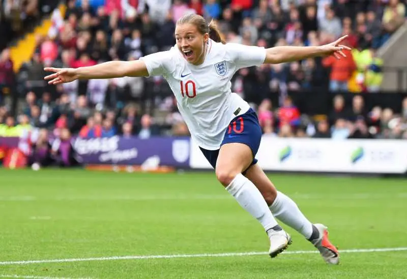Равенство по заплати и за жените от националния отбор по футбол на Англия