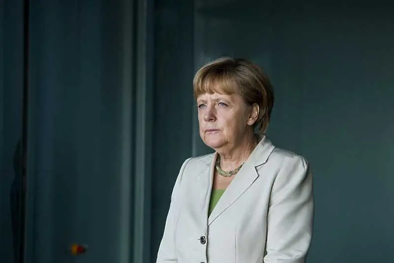 Меркел няма да се откаже от Северен поток-2