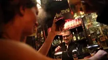 Берлин въведе вечерен час за барове и ресторанти