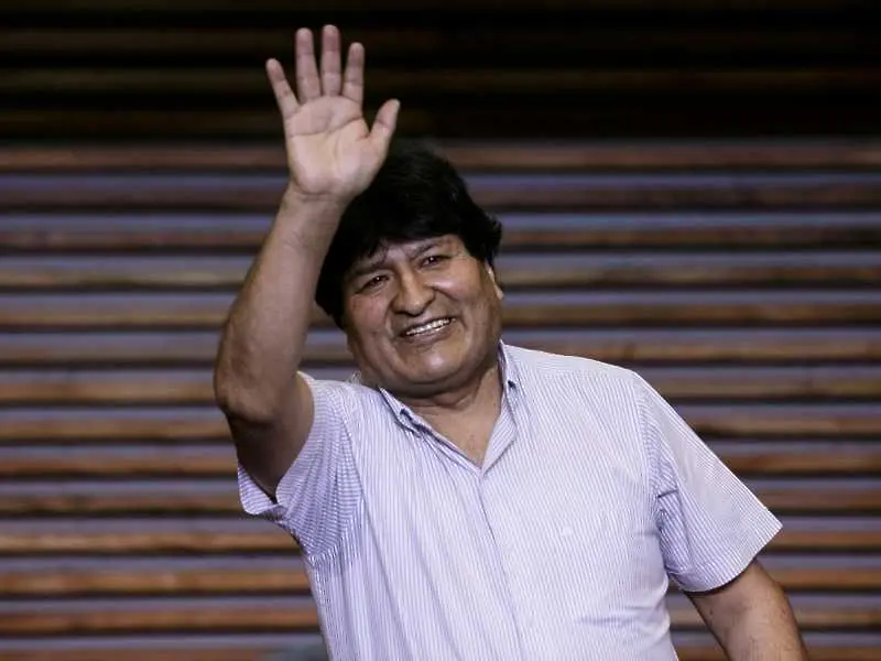 Ево Моралес се върна в Боливия след година изгнание