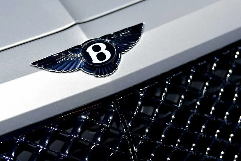 Bentley преминава към изцяло електрически модели до 2030 година