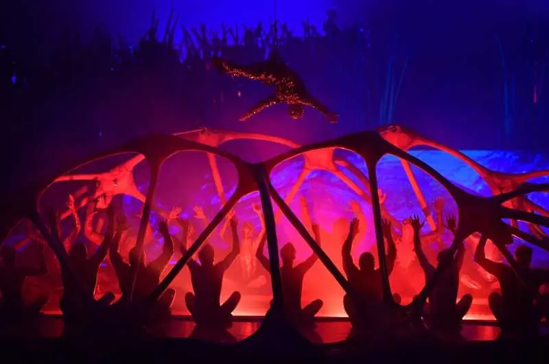 Cirque du Soleil излиза от фалит след продажбата си на група кредитори