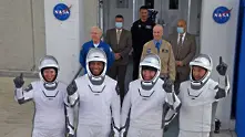 SpaceX изведе в орбита четирима астронавти на мисия до МКС