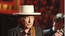 Продадоха вещи на Боб Дилън за близо 500 хил. долара