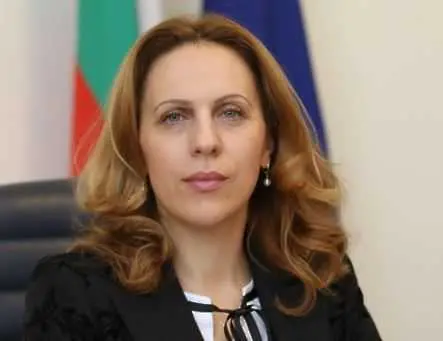 Марияна Николова: Загубите на българския туризъм може да достигнат 5 млрд. лв.