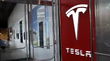 Акциите на Tesla достигнаха нов рекорд преди присъединяването към S&P 500