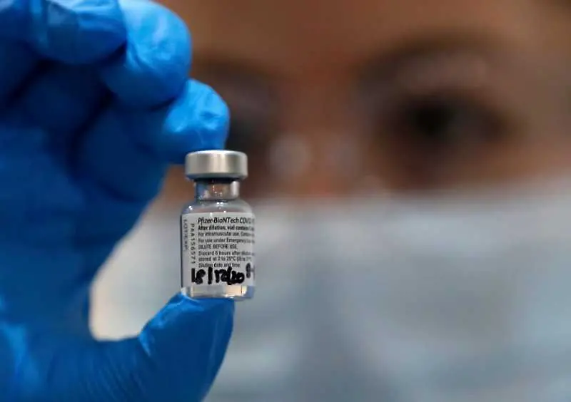 Първите ваксини срещу коронавируса пристигнаха в България