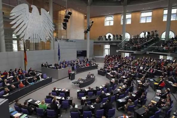 Германия заложи дълг от 180 млрд. евро в бюджета си