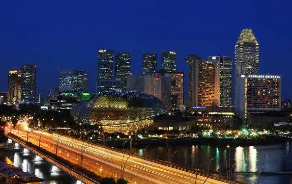 Сингапур отваря балон за бизнес пътувания