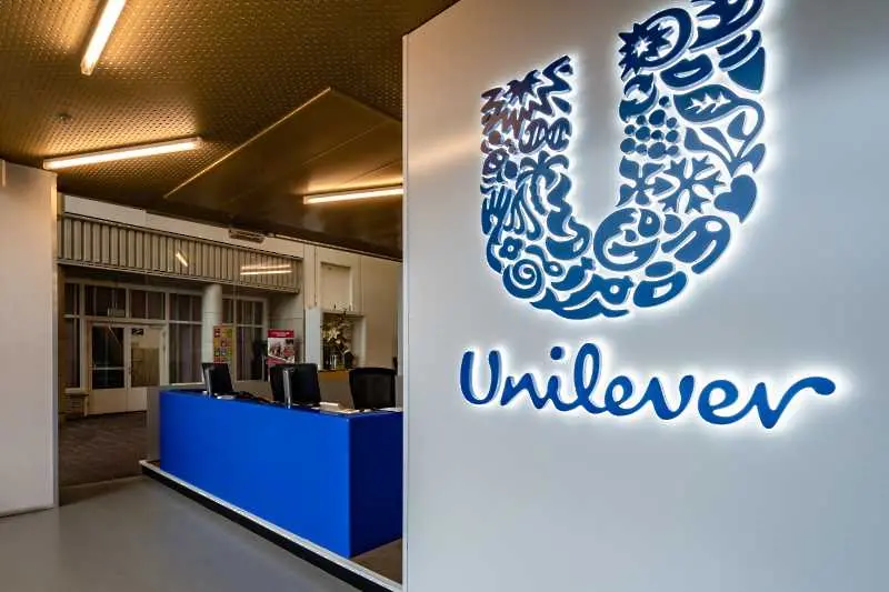 Акционерите на Unilever гласуват зелените планове на компанията