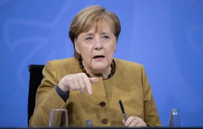 Меркел не одобрява изключването на Тръмп от Туитър 
