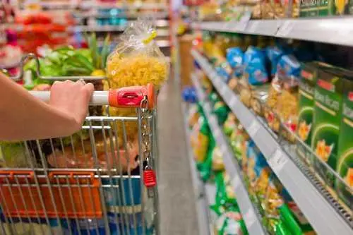 България е четвърта в ЕС по дял на разходи за храна