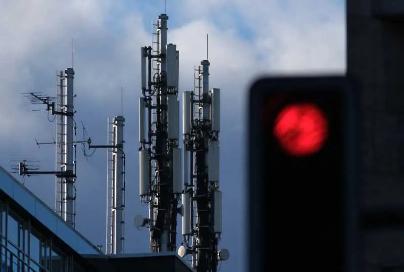 КРС обяви търг за честоти за 5G мрежи, началната цена е 4 млн. лв. 