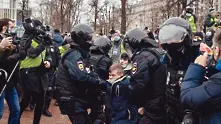 Над 1000 задържани в Русия при демонстрации в подкрепа на Навални