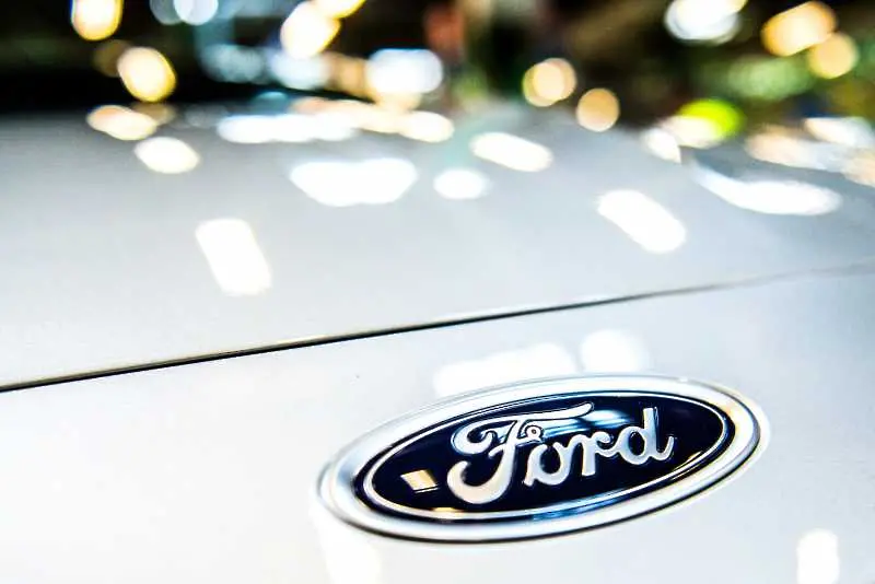 Ford ще ползва технологии на Google в автомобилите си