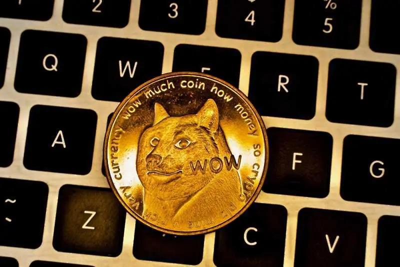 Криптовалутата dogecoin поскъпна с над 50% след няколко поста на Илон Мъск в Twitter