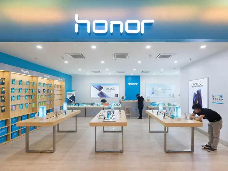 След раздялата с Huawei: Honor сключи партньорство с водещи прозиводители на чипове