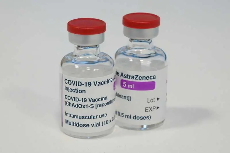 Франция даде зелена светлина за употребата на ваксината на AstraZeneca за хора над 65 г.