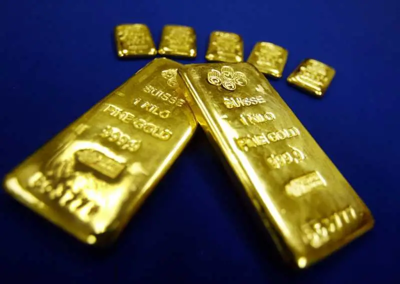 Цената на златото се срина до 9-месечно дъно  