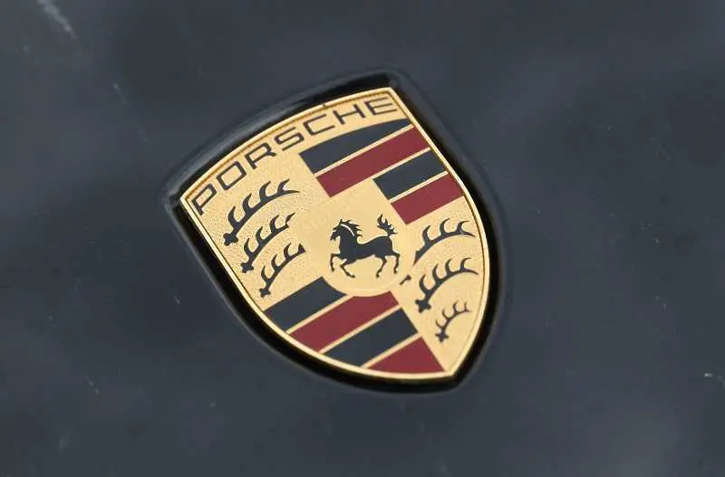 Porsche набира средства за фирма за електрически коли