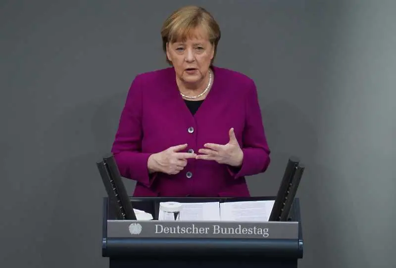 Меркел призова германските провинции да запазят по-строгите рестрикции срещу коронавируса