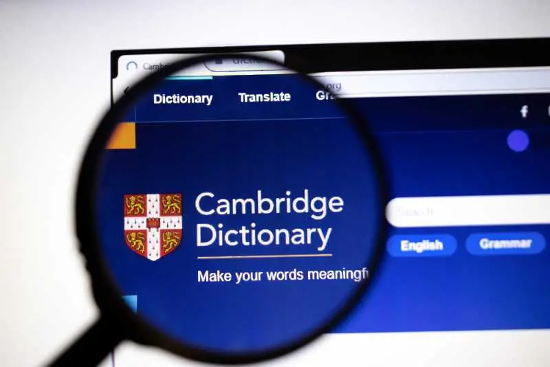 Най-търсената дума в речника на Кеймбридж през 2020 г.
