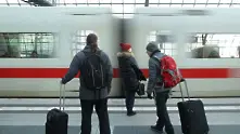 Високоскоростни влакове ще обслужват Тибет от юли