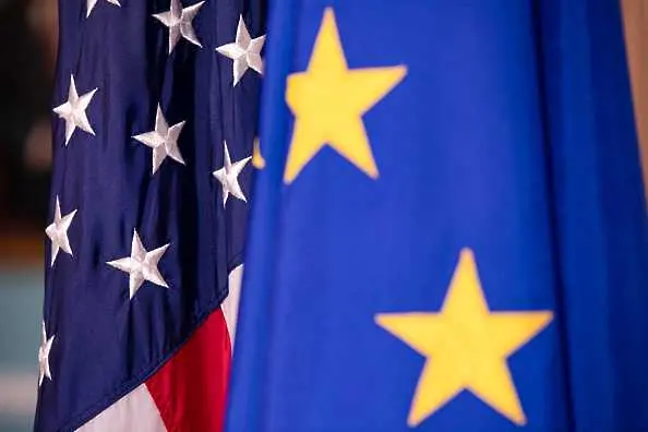 ЕС предлага на САЩ временно митническо примирие 