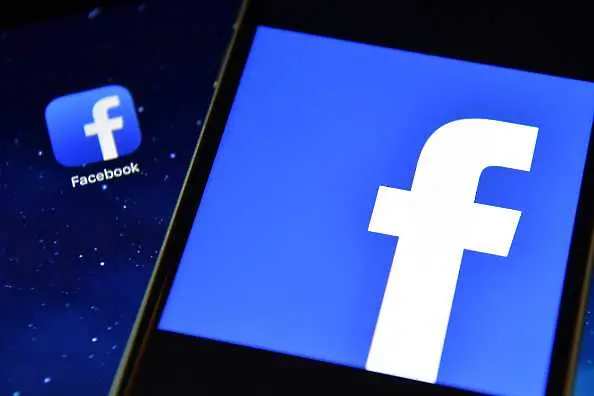 Facebook стартира нова функция за управление на коментарите