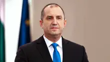 Президентът Румен Радев гласува машинно