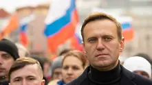 Навални преместен в болница със симптоми на COVID-19
