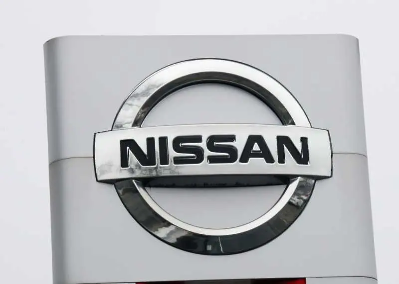 Nissan продава дела си в Daimler