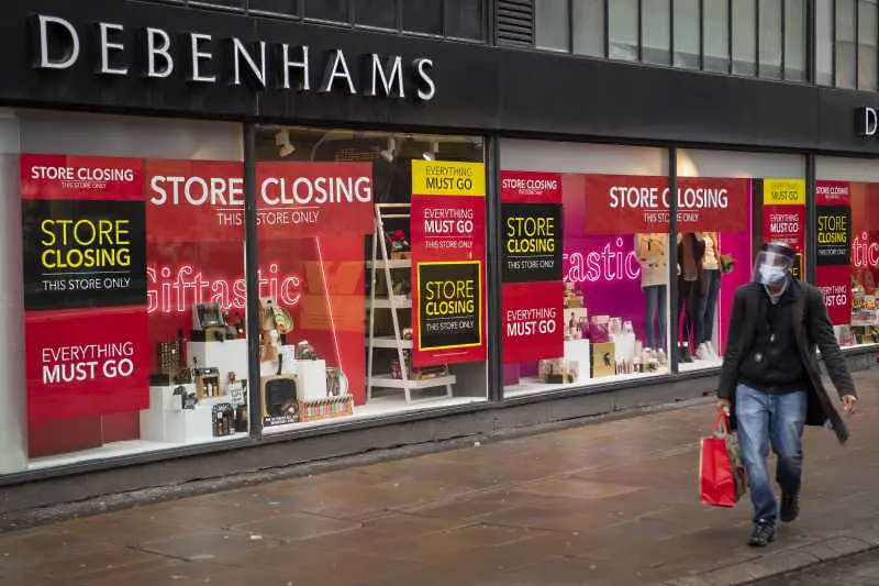 Британска верига магазини затвори след 240 години на пазара