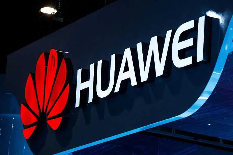 Huawei пуска първите смартфони с HarmonyOS в Азия