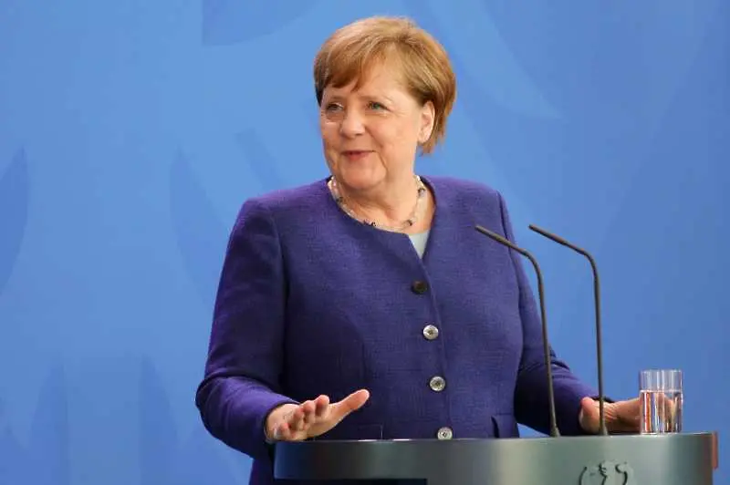 Лондон приема Меркел с почести на последната й визита във Великобритания