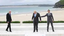 Със снимки на плажа започна срещата на върха на Г-7